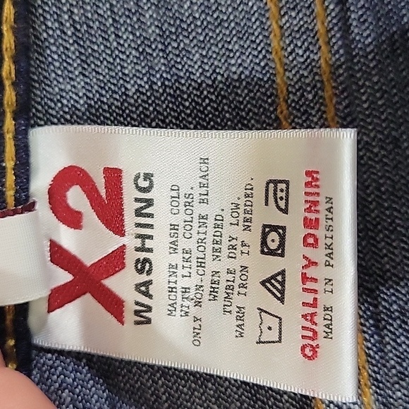 X2 Quality Denim Womens  Curvy Bootcut Regular Rise Jeans  Size 31 - Picture 9 of 11